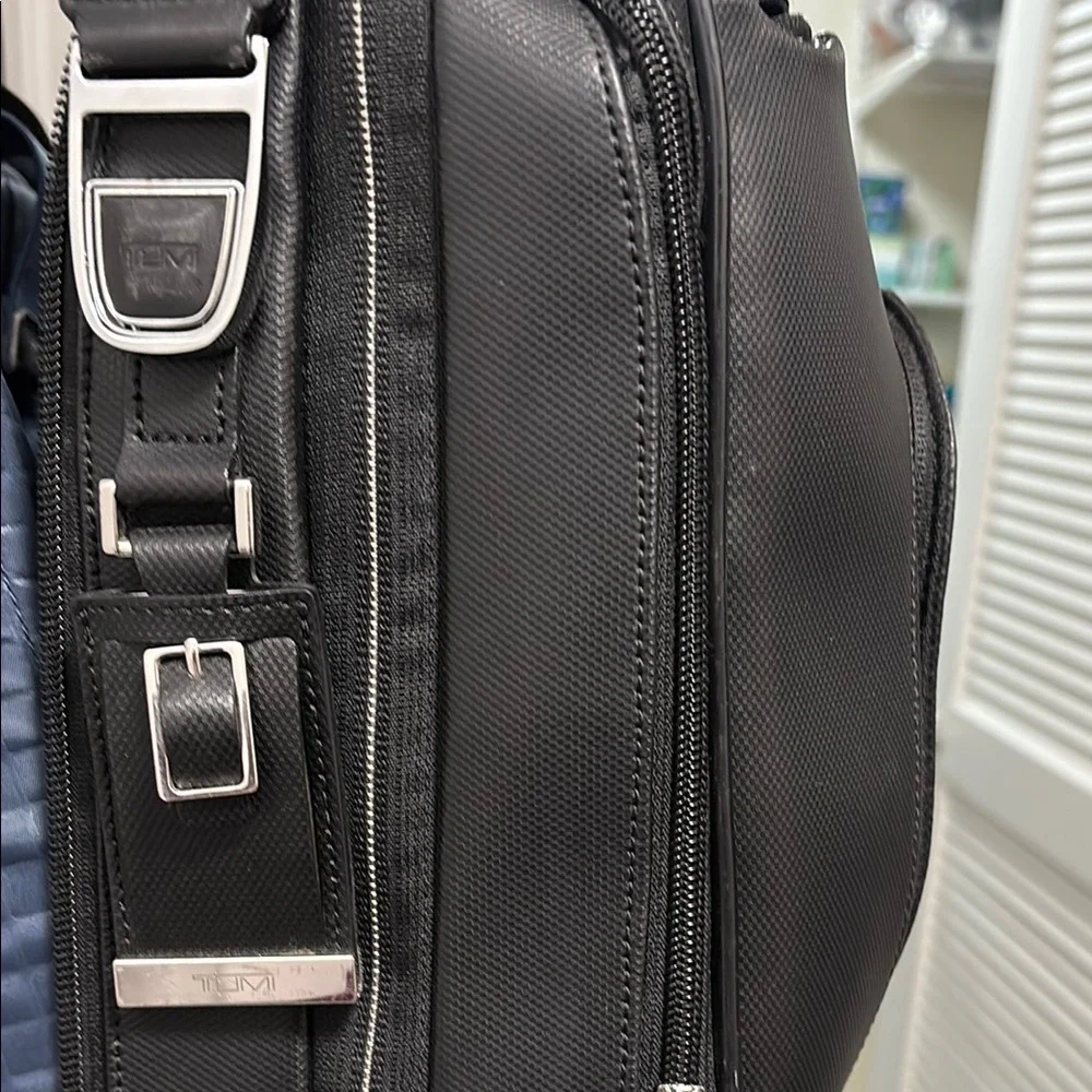 Tumi Black Professional Briefcase with Durable Design